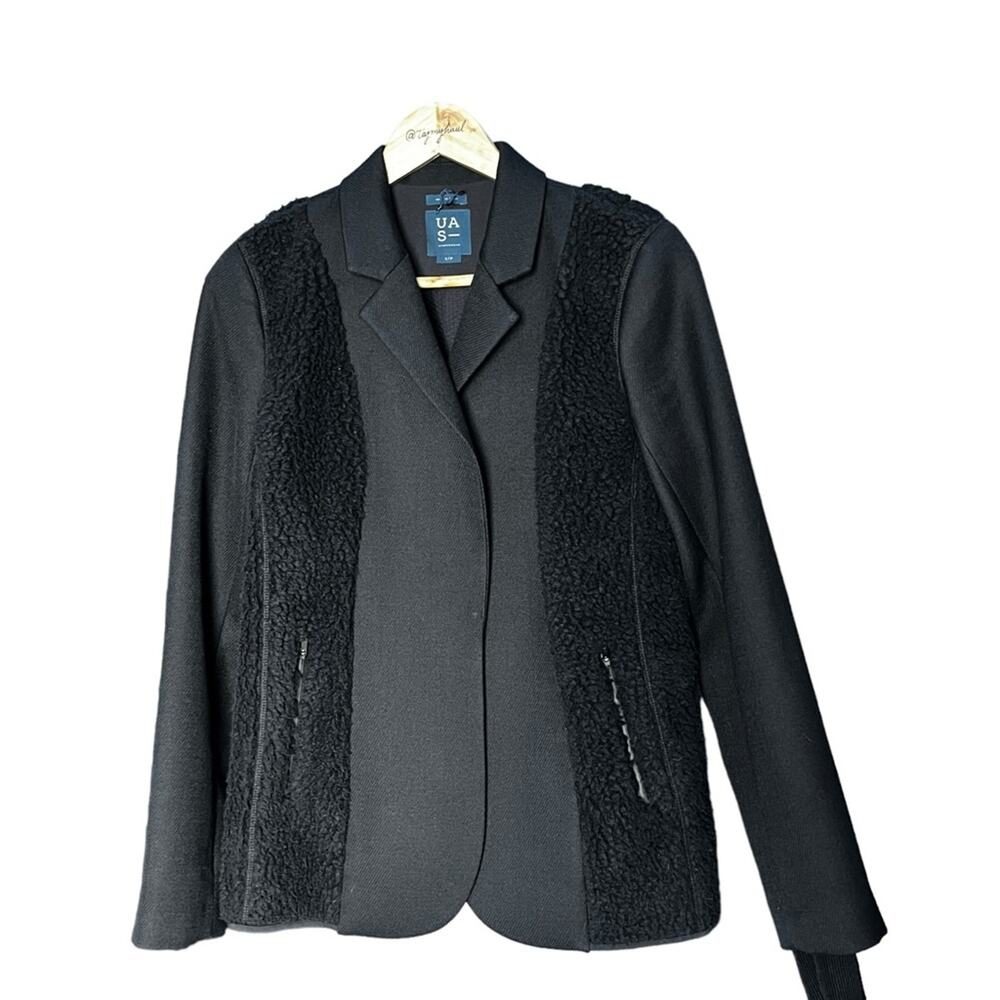 UA Sportswear Weekender black wool blend knit shearling blazer jacket size Small